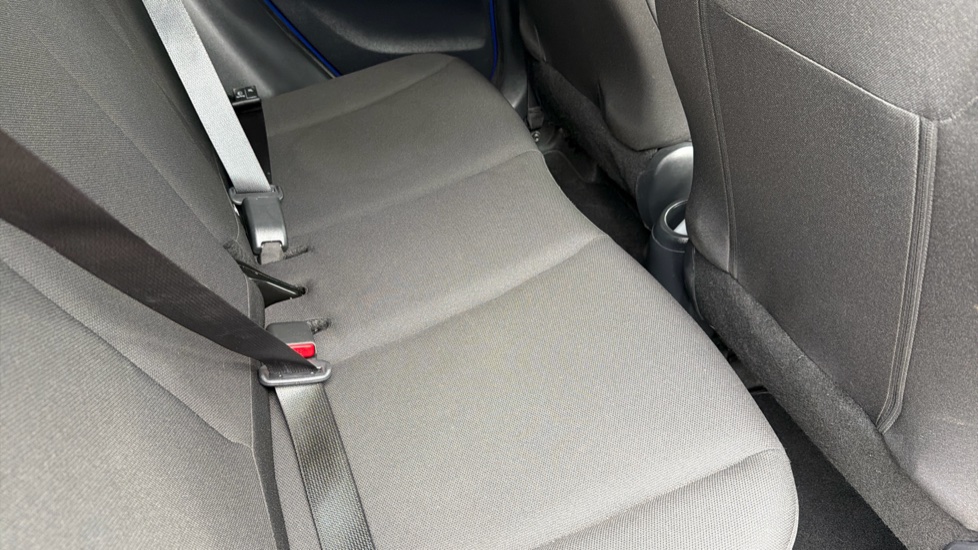 Toyota Aygo X 1.0 VVT-i Edge 5dr Auto Petrol Hatchback - Image 17