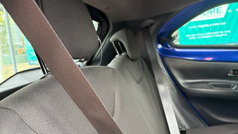 Toyota Aygo X 1.0 VVT-i Edge 5dr Auto Petrol Hatchback - Image 18