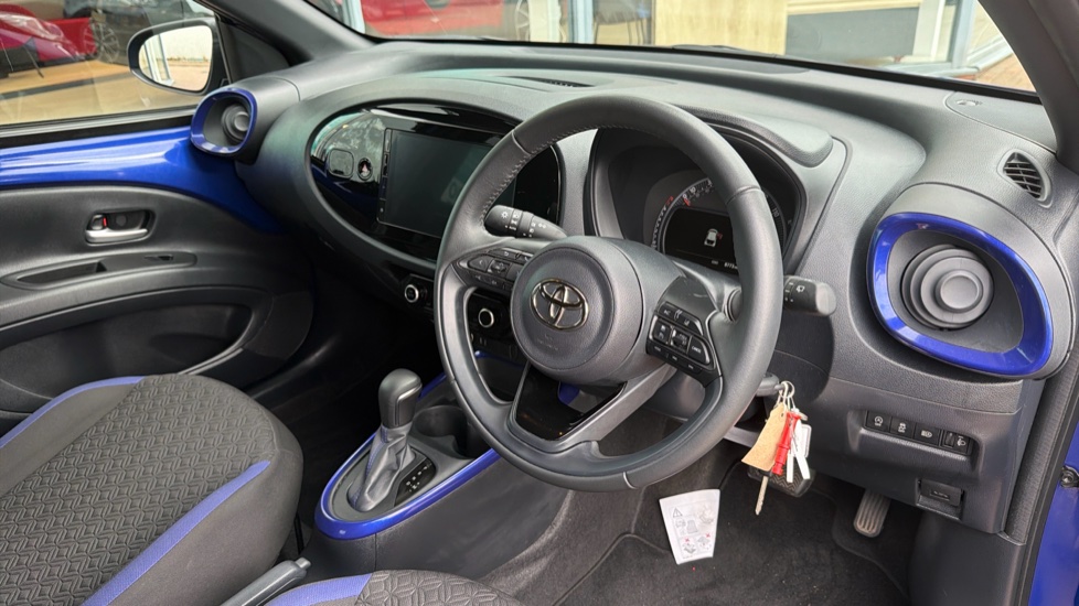 Toyota Aygo X 1.0 VVT-i Edge 5dr Auto Petrol Hatchback - Image 34