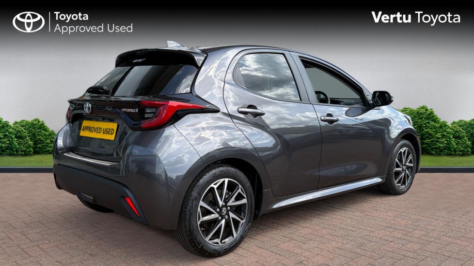Toyota Yaris 1.5 Hybrid Design 5dr CVT Hybrid Hatchback - Image 2