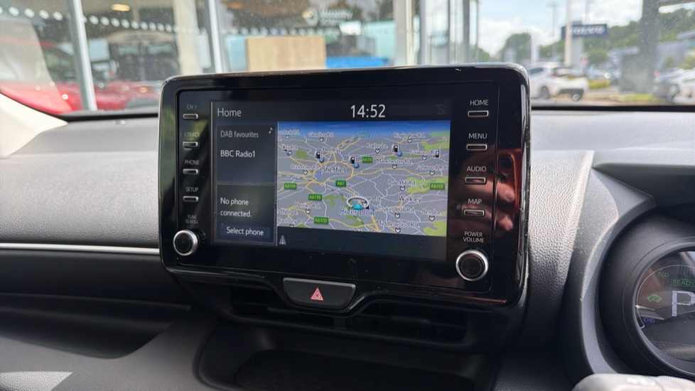 Toyota Yaris 1.5 Hybrid Design 5dr CVT Hybrid Hatchback - Image 9