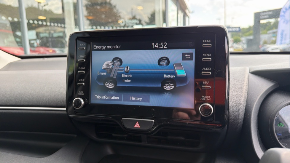 Toyota Yaris 1.5 Hybrid Design 5dr CVT Hybrid Hatchback - Image 30