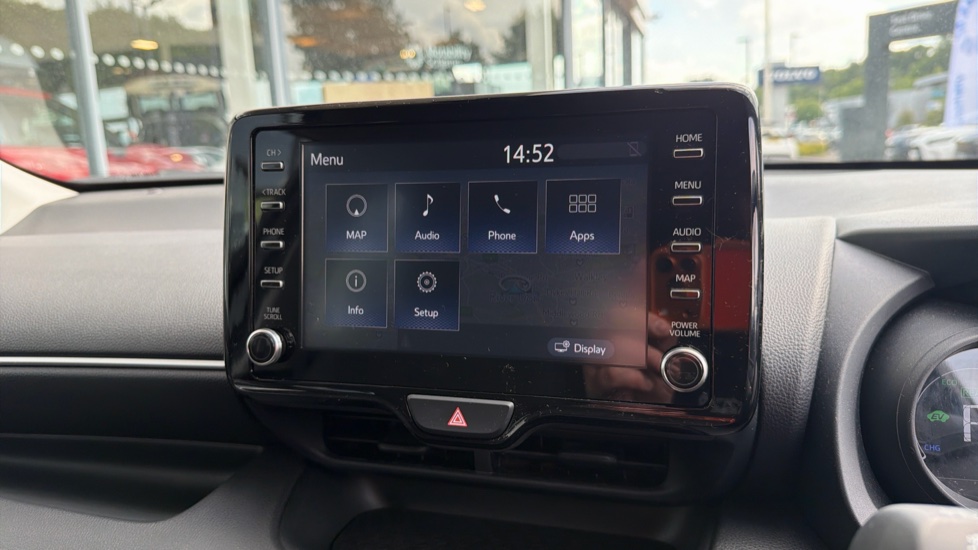 Toyota Yaris 1.5 Hybrid Design 5dr CVT Hybrid Hatchback - Image 31