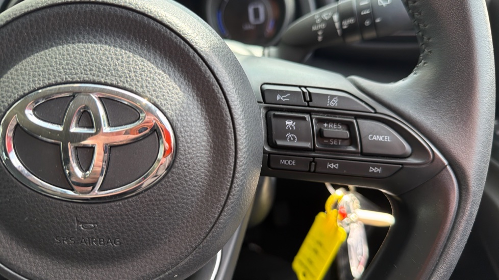 Toyota Yaris 1.5 Hybrid Design 5dr CVT Hybrid Hatchback - Image 37
