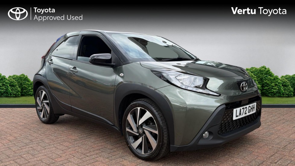 Toyota Aygo X 1.0 VVT-i Edge 5dr Auto Petrol Hatchback - Image 1