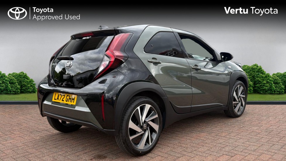 Toyota Aygo X 1.0 VVT-i Edge 5dr Auto Petrol Hatchback - Image 2