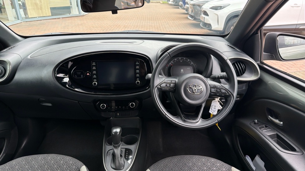 Toyota Aygo X 1.0 VVT-i Edge 5dr Auto Petrol Hatchback - Image 6
