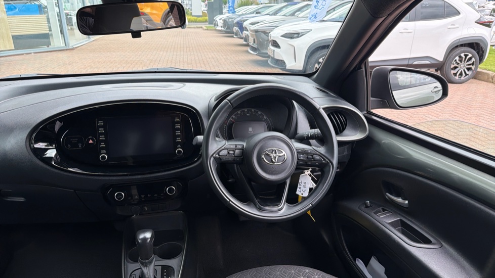 Toyota Aygo X 1.0 VVT-i Edge 5dr Auto Petrol Hatchback - Image 7