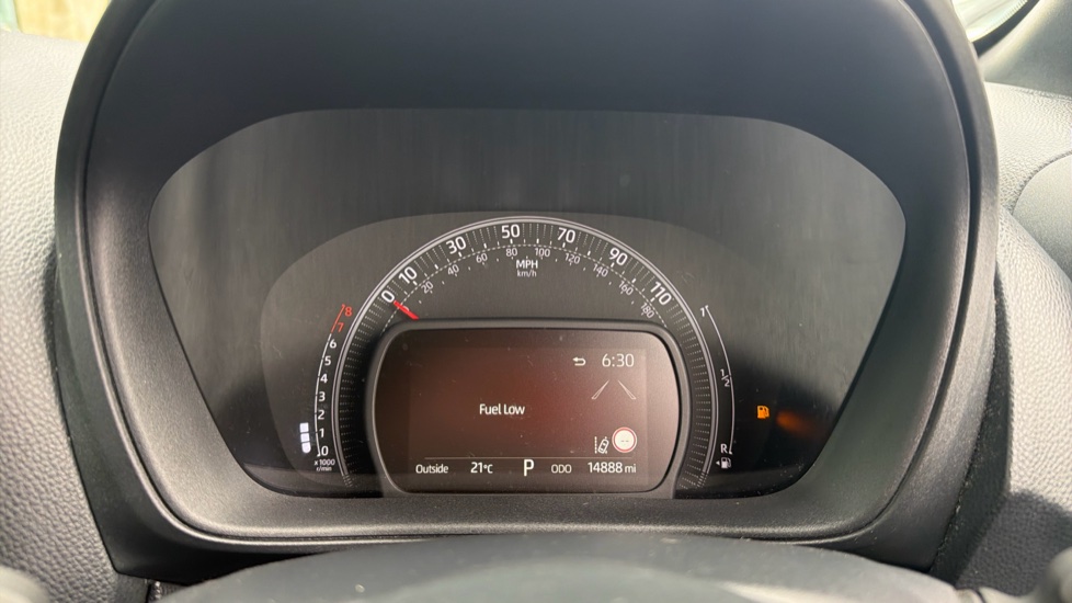 Toyota Aygo X 1.0 VVT-i Edge 5dr Auto Petrol Hatchback - Image 11