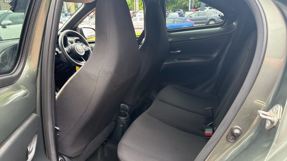 Toyota Aygo X 1.0 VVT-i Edge 5dr Auto Petrol Hatchback - Image 15