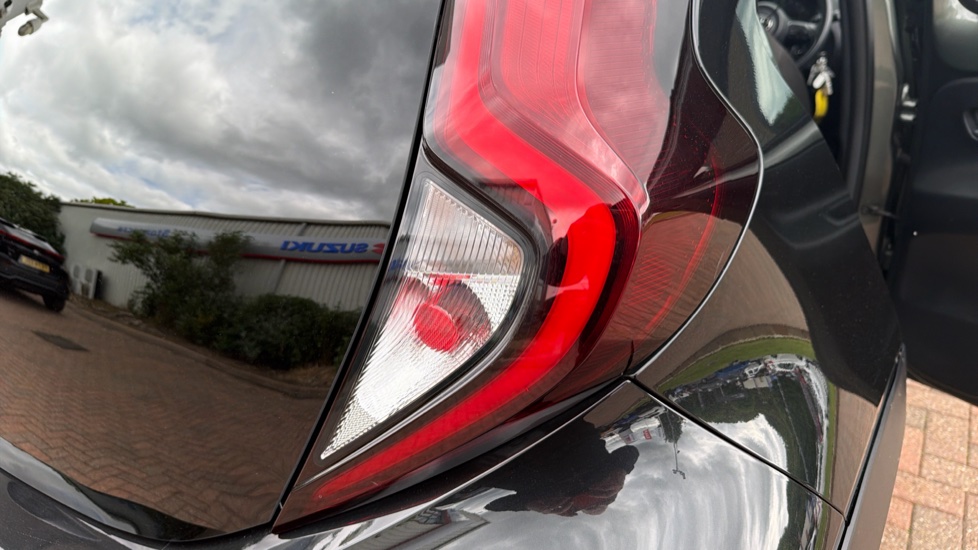 Toyota Aygo X 1.0 VVT-i Edge 5dr Auto Petrol Hatchback - Image 21