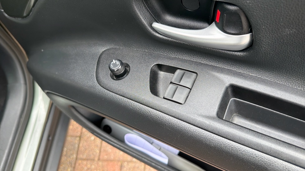 Toyota Aygo X 1.0 VVT-i Edge 5dr Auto Petrol Hatchback - Image 35