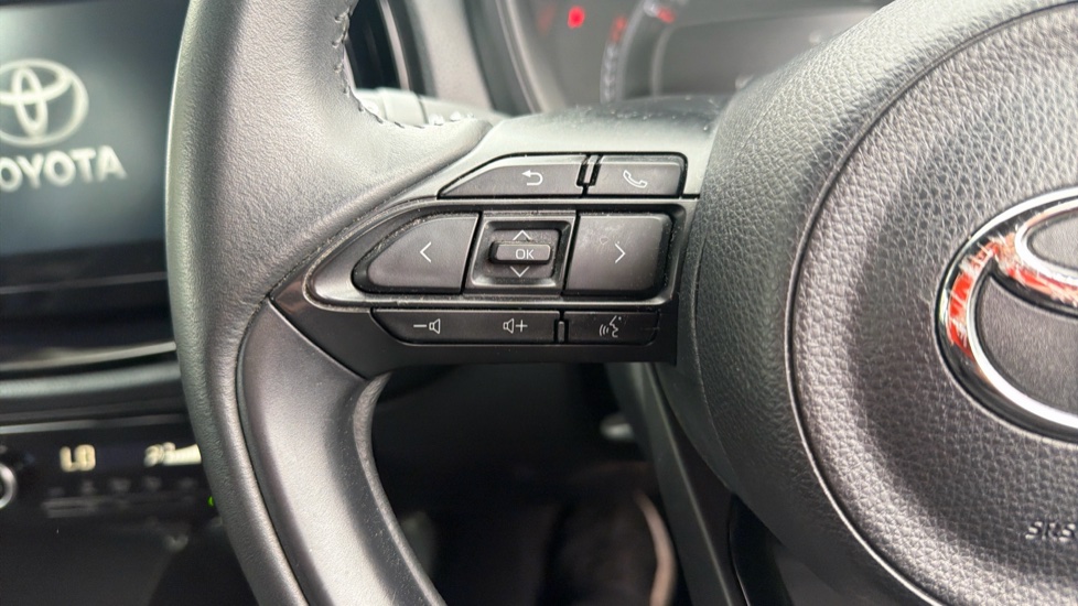 Toyota Aygo X 1.0 VVT-i Edge 5dr Auto Petrol Hatchback - Image 36