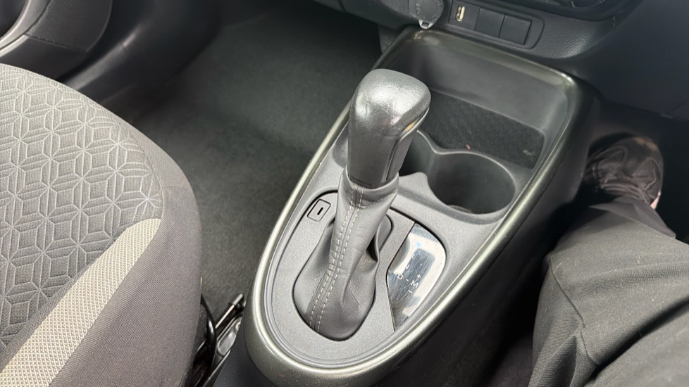 Toyota Aygo X 1.0 VVT-i Edge 5dr Auto Petrol Hatchback - Image 39