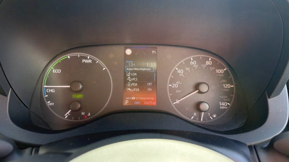 Toyota Yaris 1.5 Hybrid Icon 5dr CVT Hybrid Hatchback - Image 11