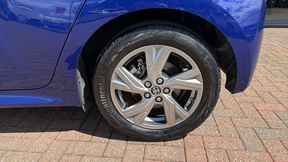 Toyota Yaris 1.5 Hybrid Icon 5dr CVT Hybrid Hatchback - Image 43