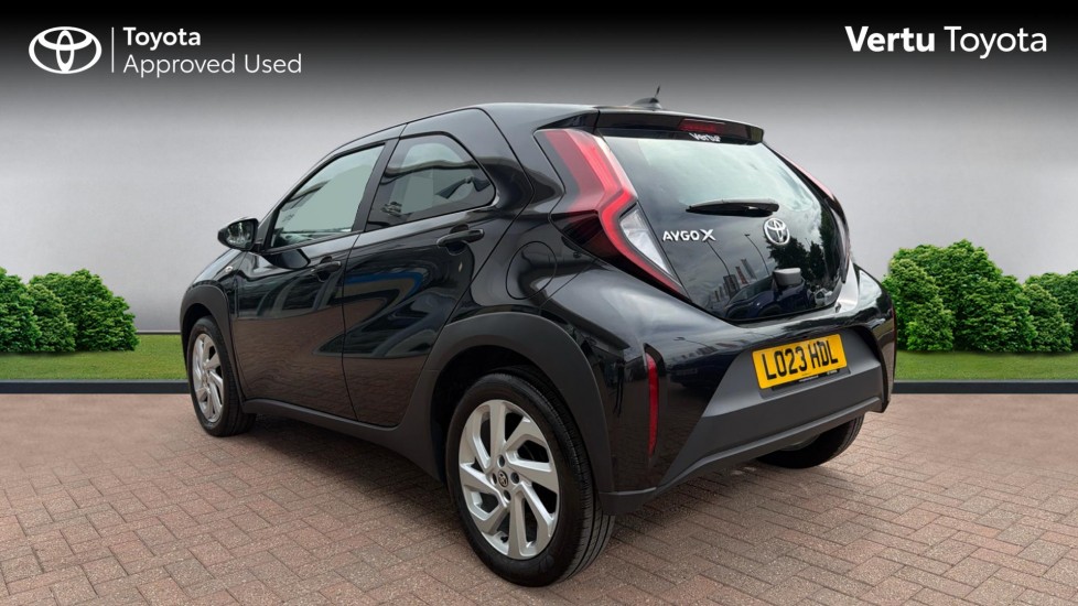 Toyota Aygo X 1.0 VVT-i Pure 5dr Auto Petrol Hatchback - Image 4