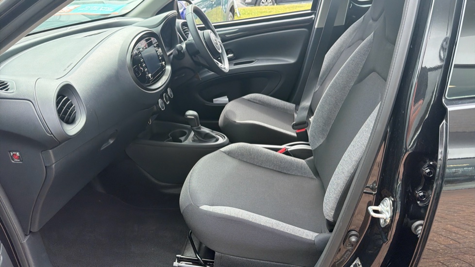Toyota Aygo X 1.0 VVT-i Pure 5dr Auto Petrol Hatchback - Image 5