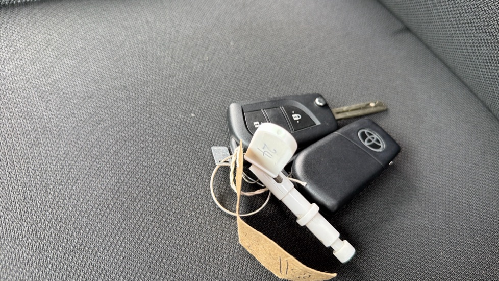 Toyota Aygo X 1.0 VVT-i Pure 5dr Auto Petrol Hatchback - Image 27