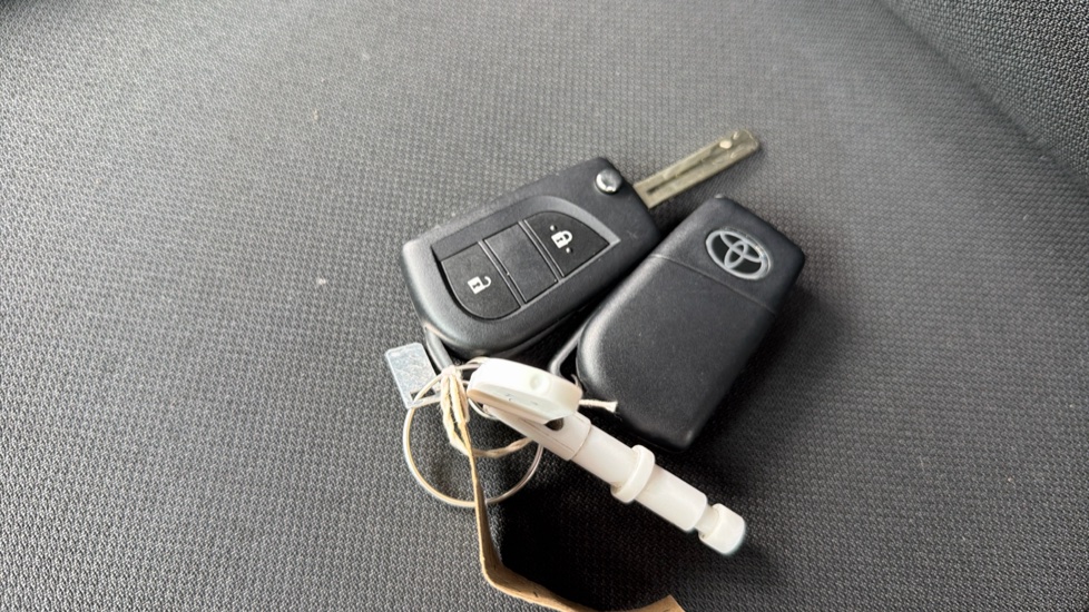 Toyota Aygo X 1.0 VVT-i Pure 5dr Auto Petrol Hatchback - Image 28