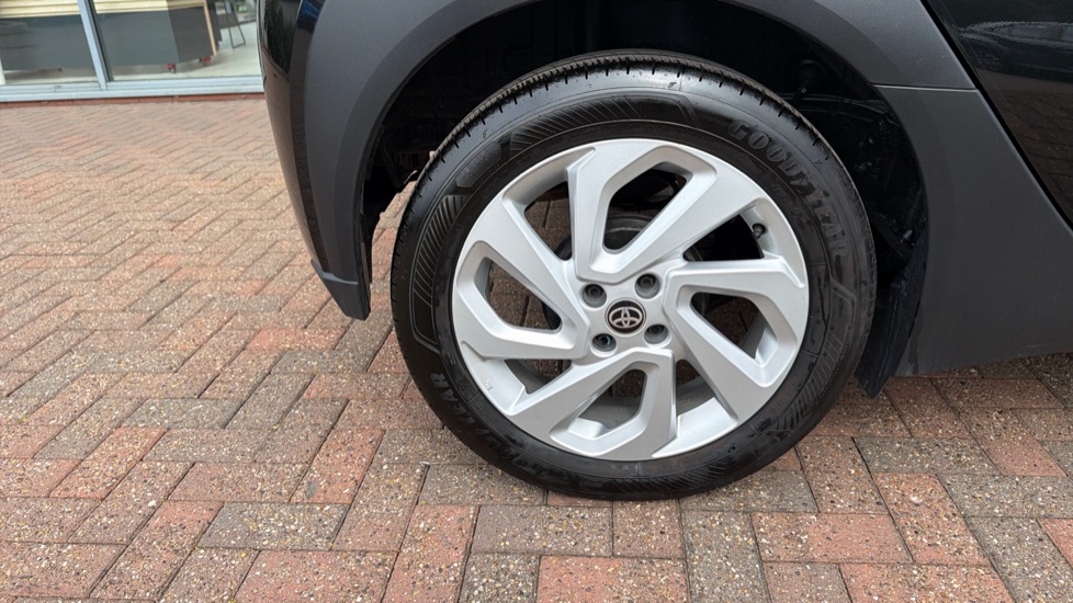 Toyota Aygo X 1.0 VVT-i Pure 5dr Auto Petrol Hatchback - Image 41