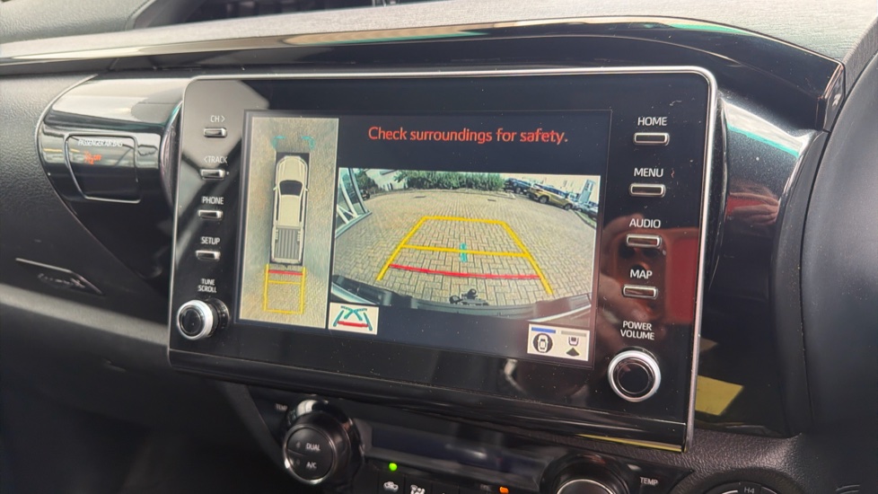 Toyota Hilux Diesel Invincible X D/Cab Pick Up 2.8 D-4D Auto - Image 33