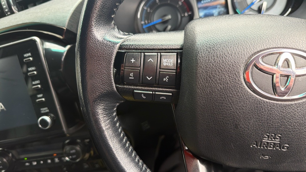 Toyota Hilux Diesel Invincible X D/Cab Pick Up 2.8 D-4D Auto - Image 36