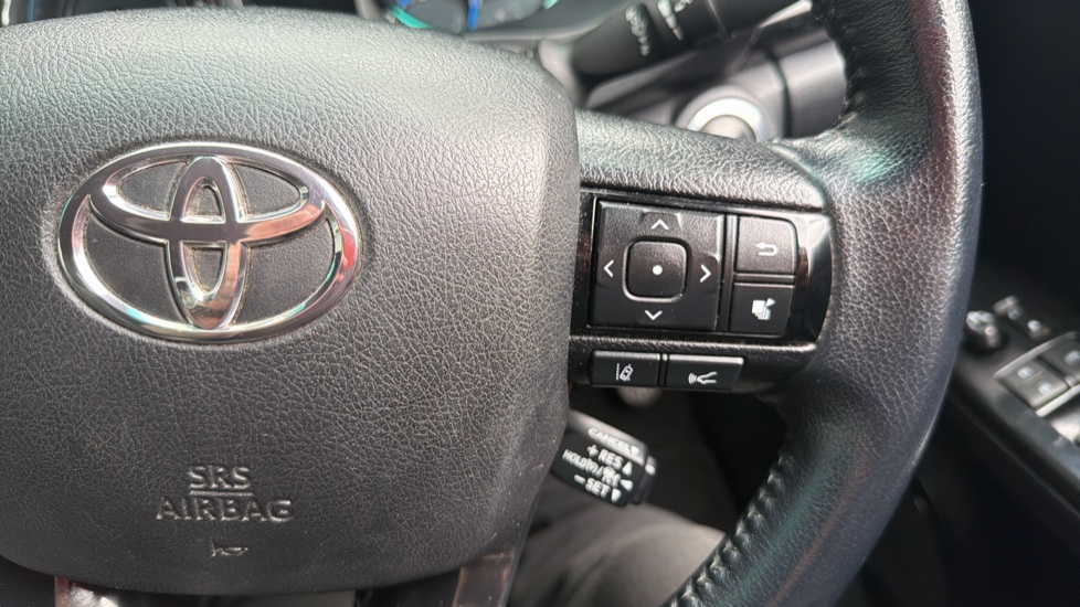 Toyota Hilux Diesel Invincible X D/Cab Pick Up 2.8 D-4D Auto - Image 37