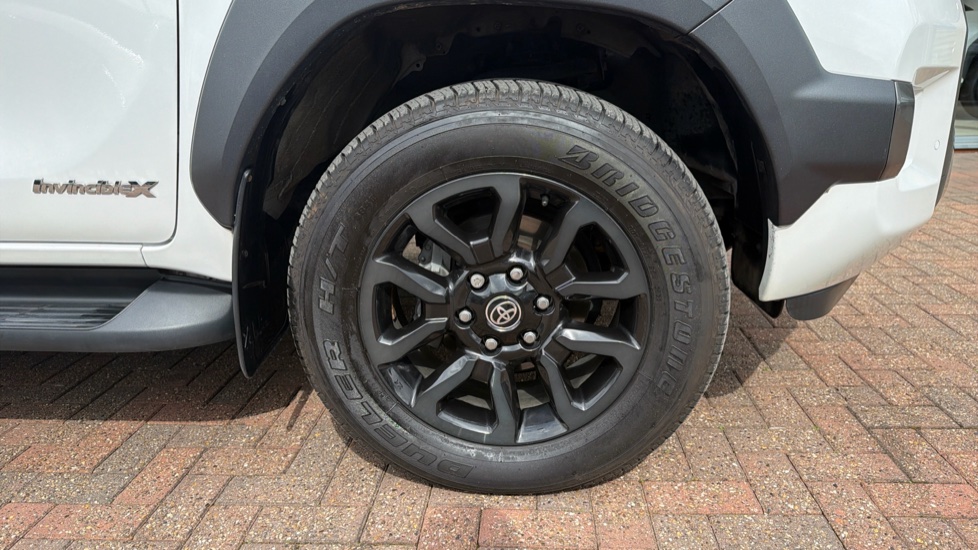 Toyota Hilux Diesel Invincible X D/Cab Pick Up 2.8 D-4D Auto - Image 40