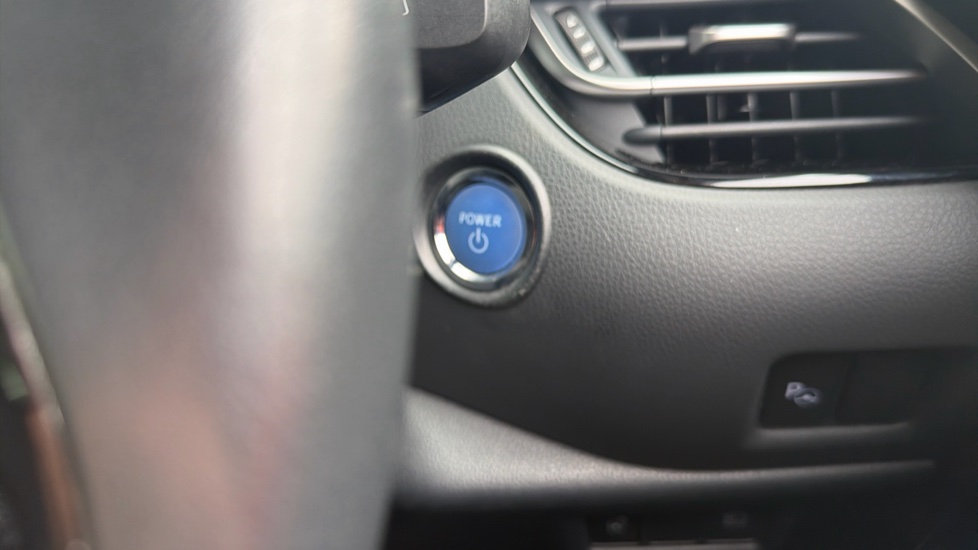 Toyota C-HR 1.8 Hybrid Excel 5dr CVT Hybrid Hatchback - Image 16
