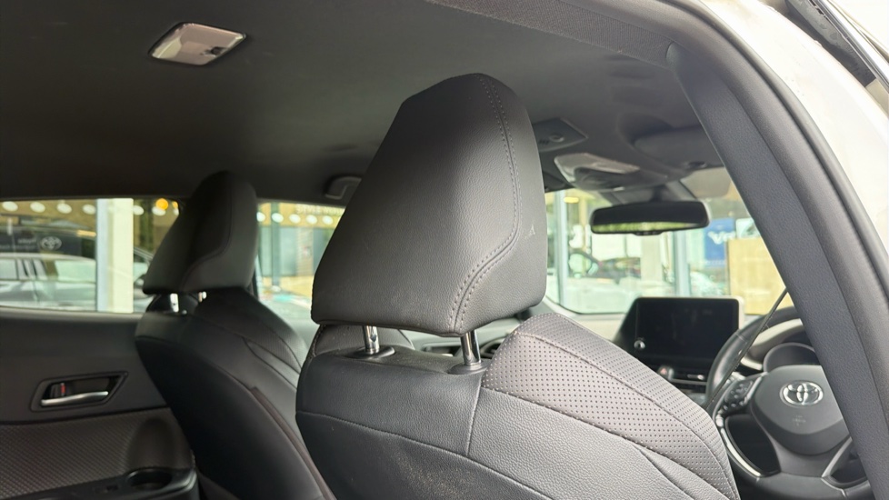 Toyota C-HR 1.8 Hybrid Excel 5dr CVT Hybrid Hatchback - Image 19