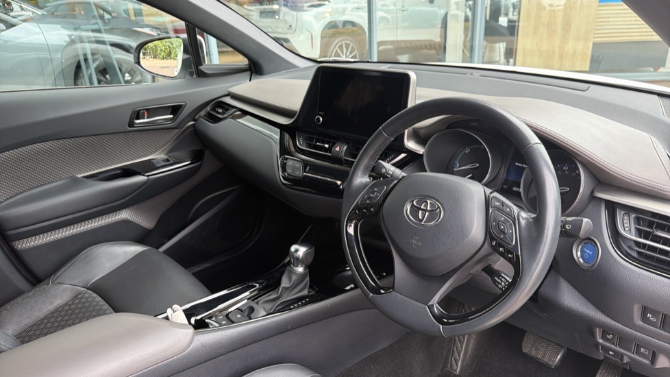 Toyota C-HR 1.8 Hybrid Excel 5dr CVT Hybrid Hatchback - Image 34