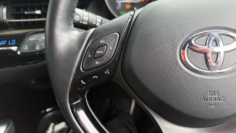 Toyota C-HR 1.8 Hybrid Excel 5dr CVT Hybrid Hatchback - Image 37
