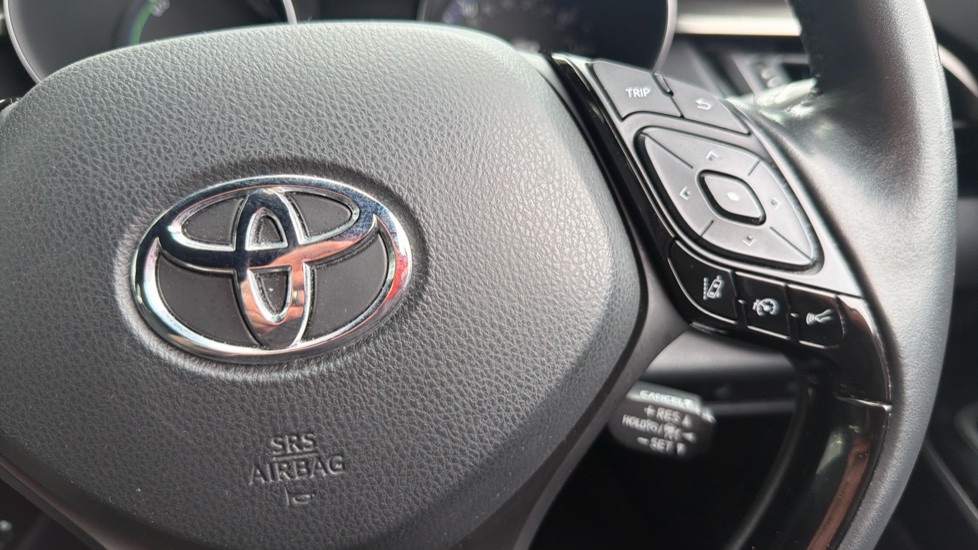Toyota C-HR 1.8 Hybrid Excel 5dr CVT Hybrid Hatchback - Image 38