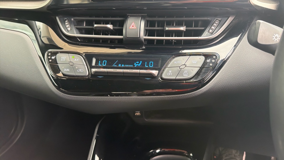 Toyota C-HR 1.8 Hybrid Excel 5dr CVT Hybrid Hatchback - Image 39