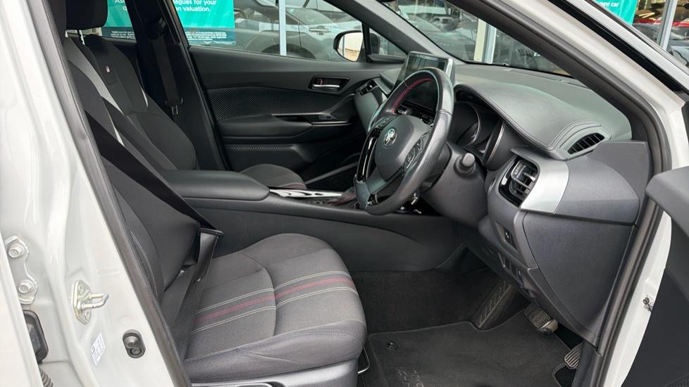 Toyota C-HR 1.8 Hybrid GR Sport 5dr CVT Hybrid Hatchback - Image 12