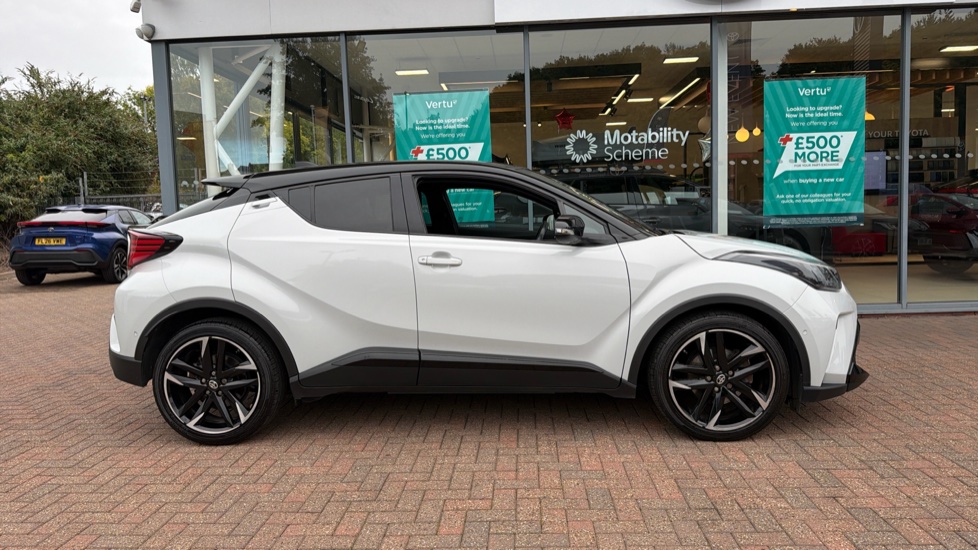 Toyota C-HR 1.8 Hybrid GR Sport 5dr CVT Hybrid Hatchback - Image 23