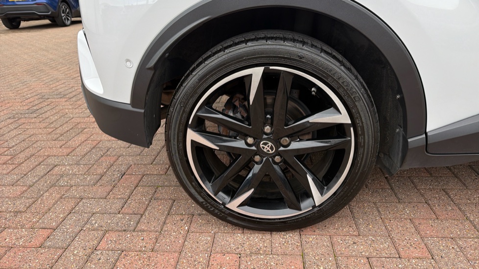 Toyota C-HR 1.8 Hybrid GR Sport 5dr CVT Hybrid Hatchback - Image 42