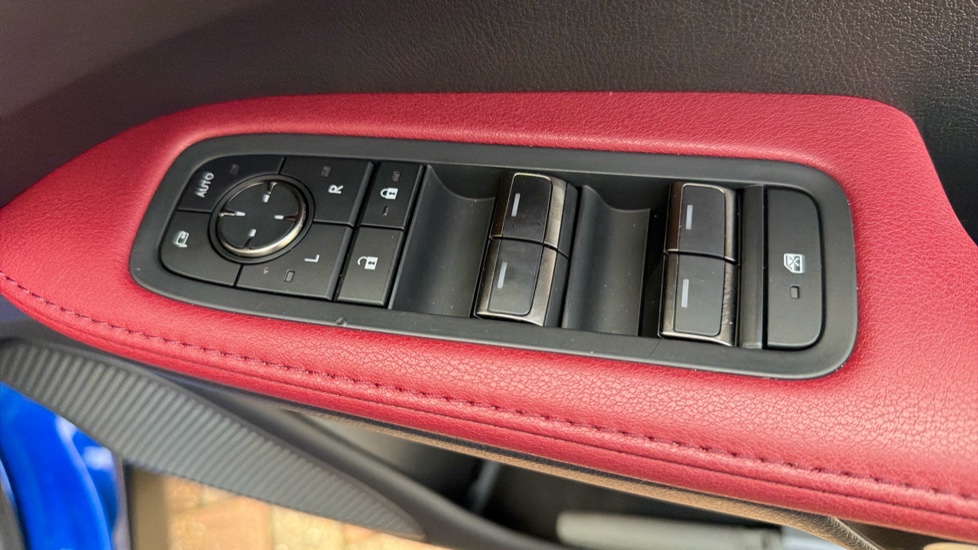 Lexus RX 500h 2.4 Direct4 F-Sport 5dr Auto Hybrid Estate - Image 35