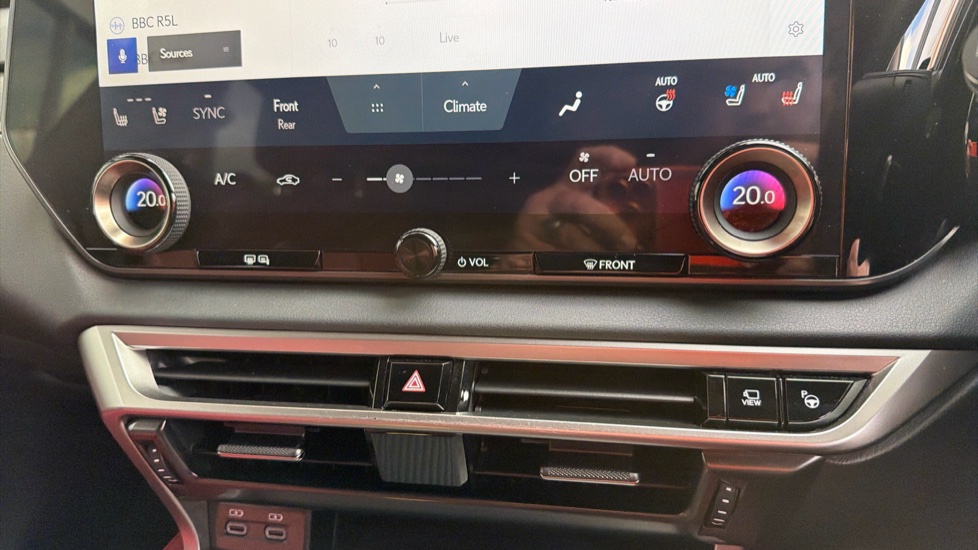 Lexus RX 500h 2.4 Direct4 F-Sport 5dr Auto Hybrid Estate - Image 42