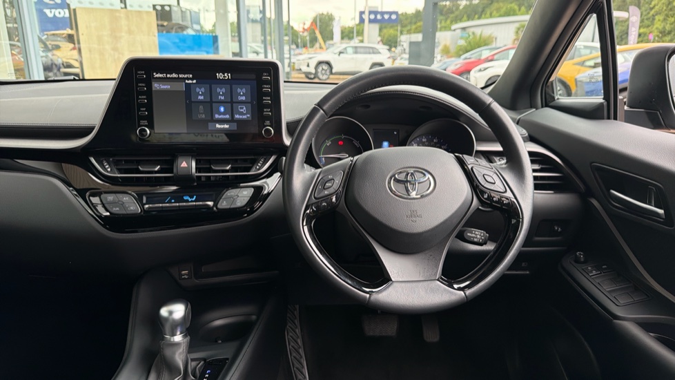 Toyota C-HR 1.8 Hybrid Icon 5dr CVT Hybrid Hatchback - Image 10