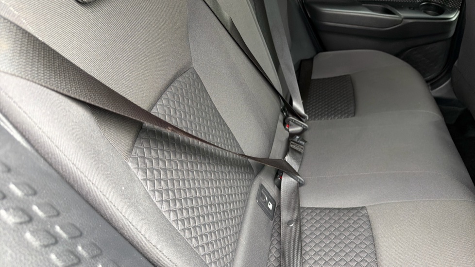 Toyota C-HR 1.8 Hybrid Icon 5dr CVT Hybrid Hatchback - Image 14