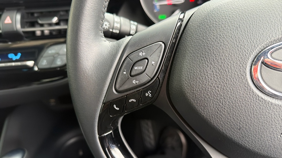 Toyota C-HR 1.8 Hybrid Icon 5dr CVT Hybrid Hatchback - Image 36