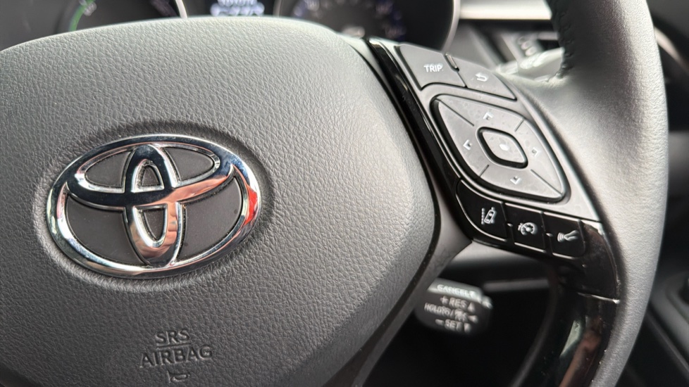 Toyota C-HR 1.8 Hybrid Icon 5dr CVT Hybrid Hatchback - Image 37