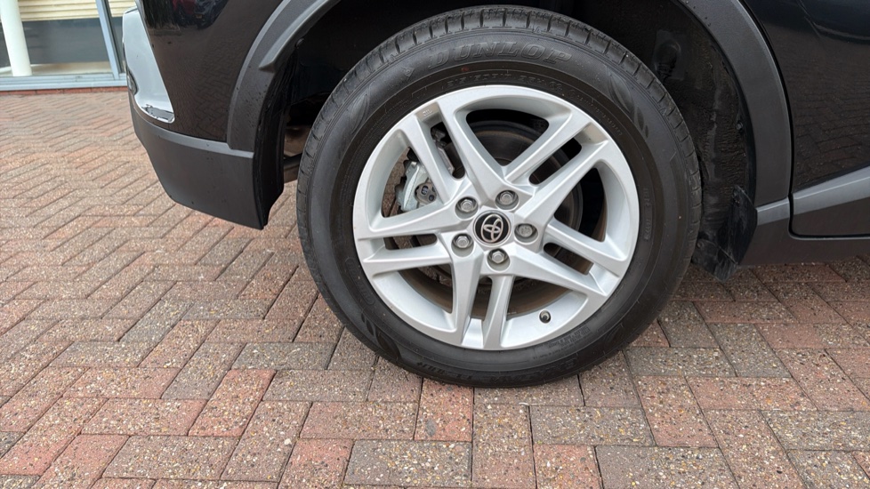 Toyota C-HR 1.8 Hybrid Icon 5dr CVT Hybrid Hatchback - Image 42