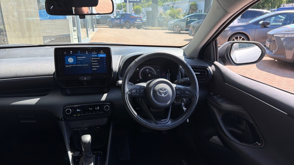 Toyota Yaris 1.5 Hybrid Design 5dr CVT Hybrid Hatchback - Image 7