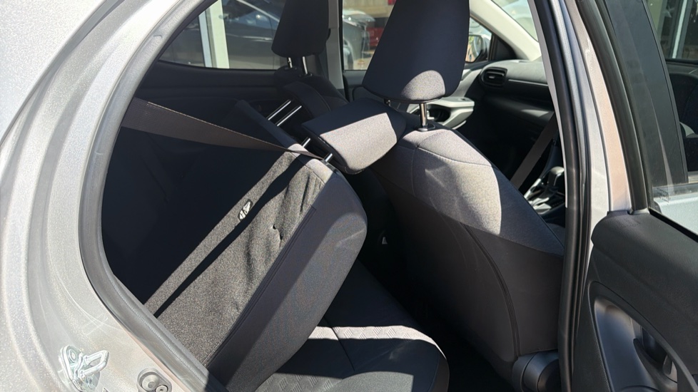 Toyota Yaris 1.5 Hybrid Design 5dr CVT Hybrid Hatchback - Image 18
