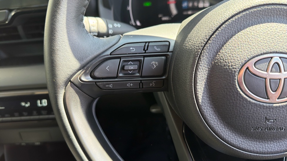 Toyota Yaris 1.5 Hybrid Design 5dr CVT Hybrid Hatchback - Image 36