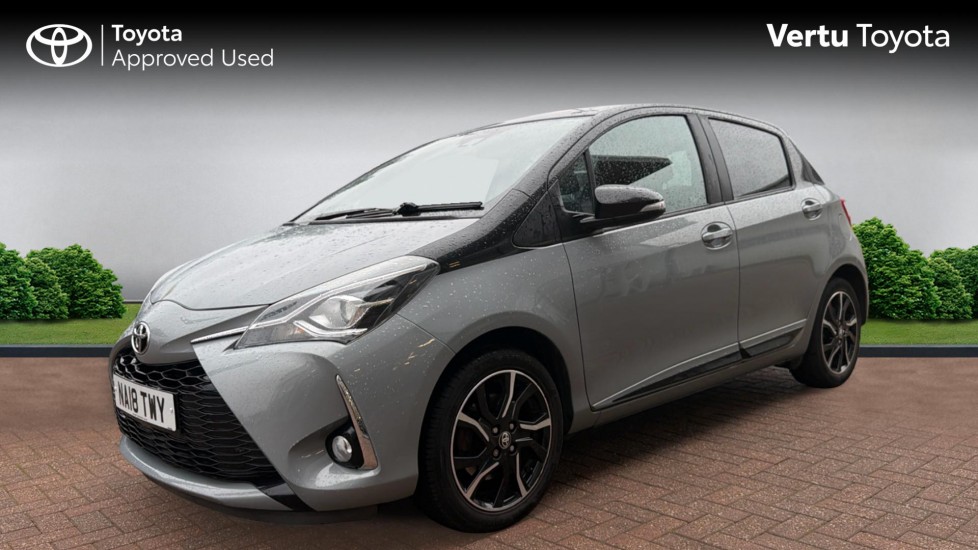 Toyota Yaris 1.5 VVT-i Blue Bi-tone 5dr Petrol Hatchback - Image 3
