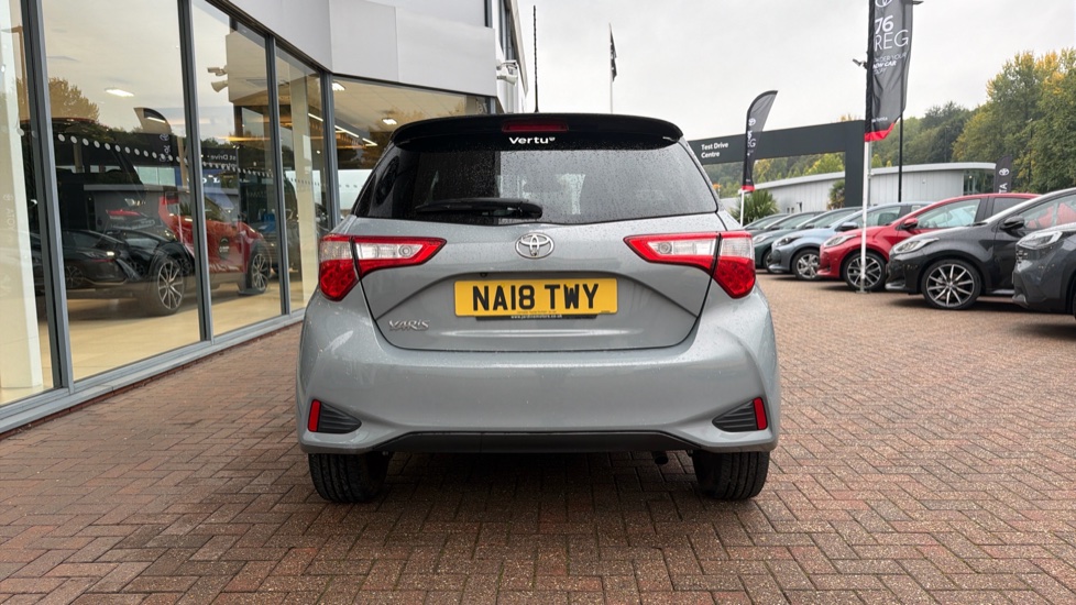 Toyota Yaris 1.5 VVT-i Blue Bi-tone 5dr Petrol Hatchback - Image 26